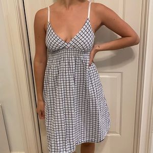 Gingham style simple summer dress